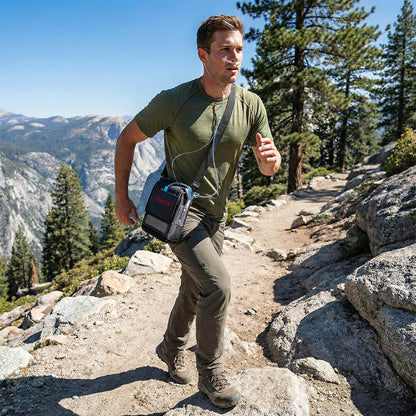 RESPIREASY Powerful Portable Compact Oxygen Concentrator 1-9 Liters 93% Purity O2 Generator Breathing Machine with Carrying Bag 12V-240V REC-9